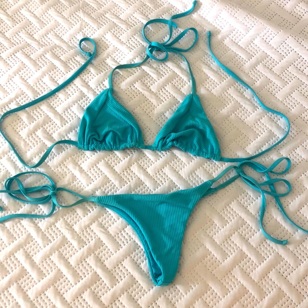 Frankie’s blue bikini